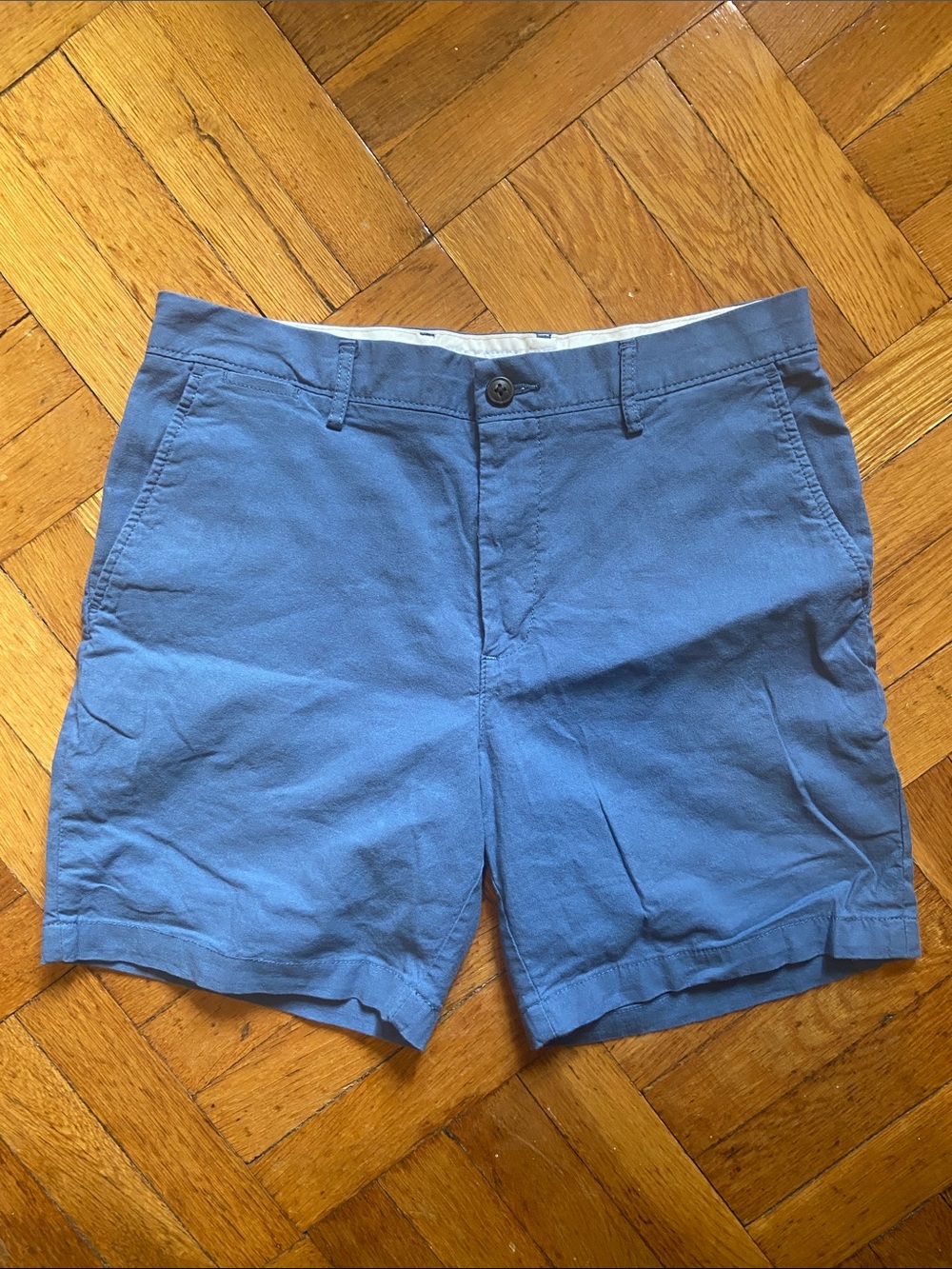 Men’s Light Blue Flat-Front Chino Shorts